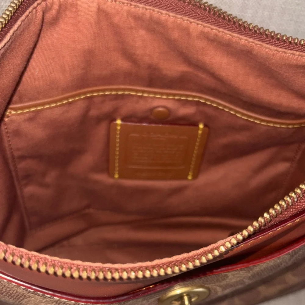 Coach Chaise Crossbody Signature Canvas Tan Rust Gently Used Looks New - Picture 4 of 7